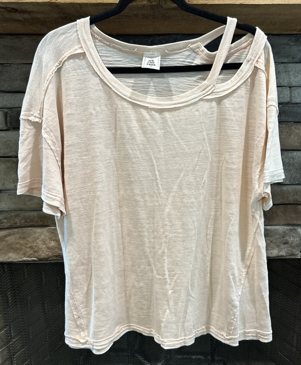 Women’s WE THE FREE Peach Alex Cold Shoulder Cut Out Shirt Size S *B5